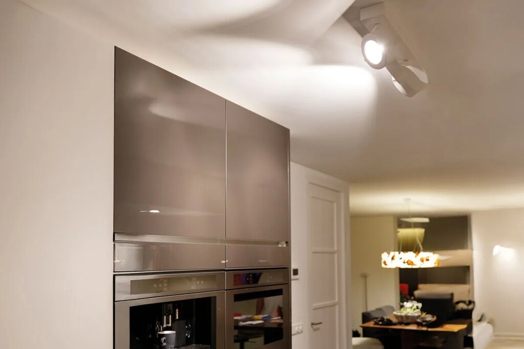 Opbouwspot 3x 10w 2700K CRI95+ 250mA wit