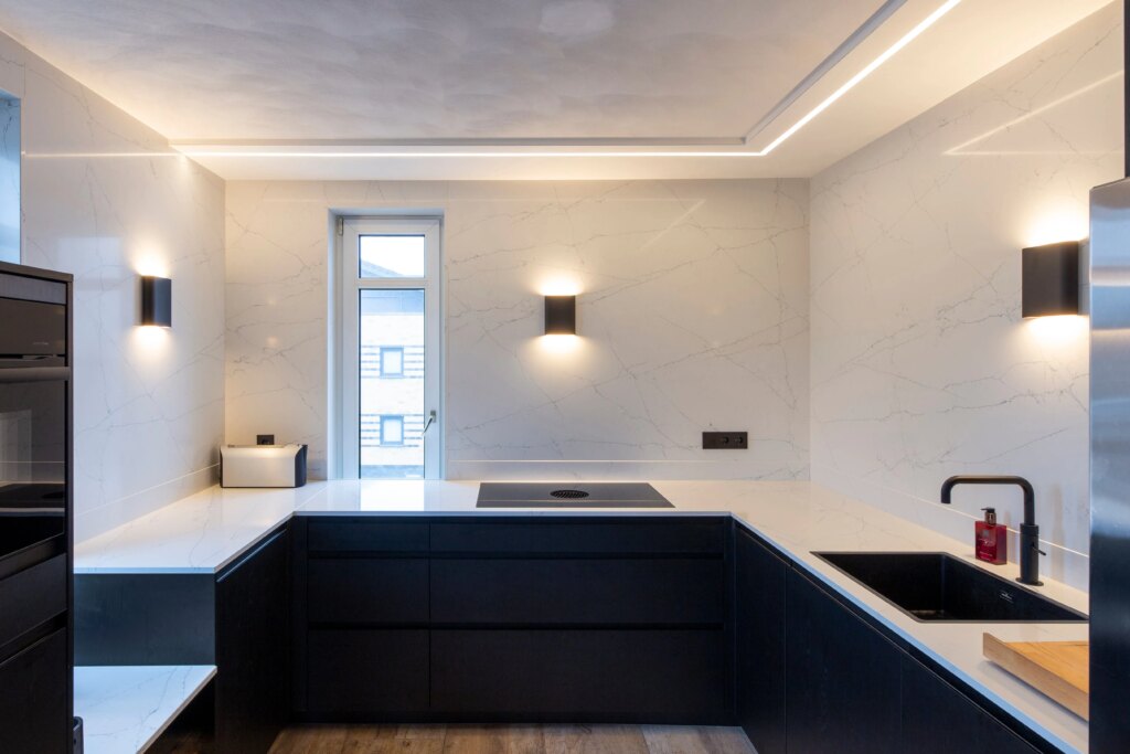 Aluminium profiel 80,6*25,7mm (B*H) incl. stucrand