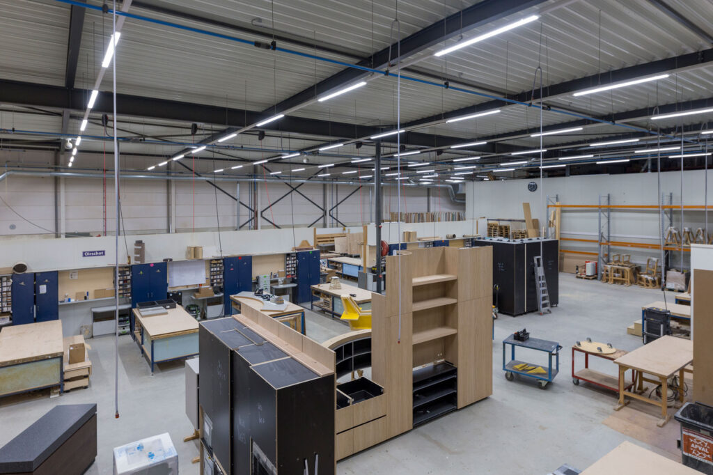 verlichting voor bedrijven hal